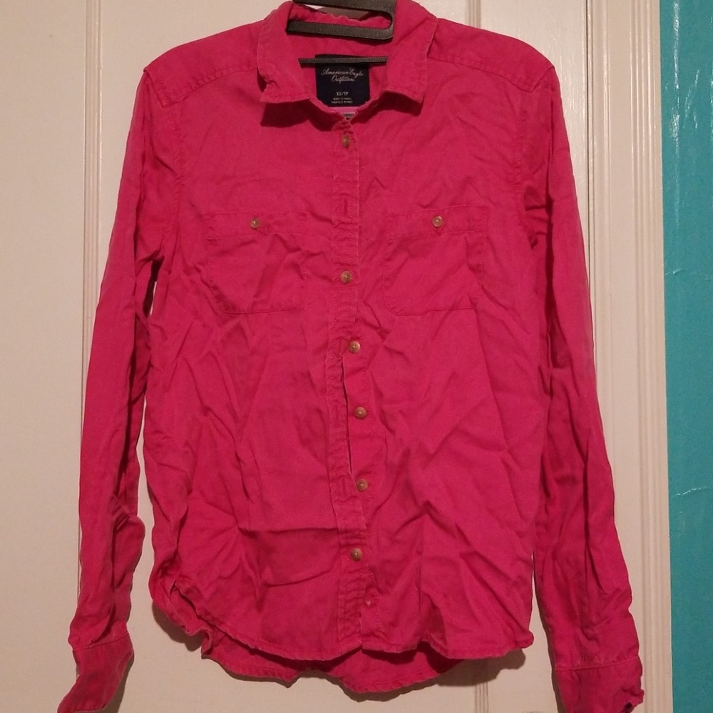 American eagle outfitters pink shirt